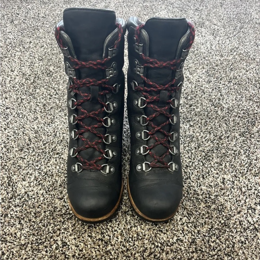 Sorel Conquest Womens Black Leather Wedge Snow Boots Size 8 NL2337-010